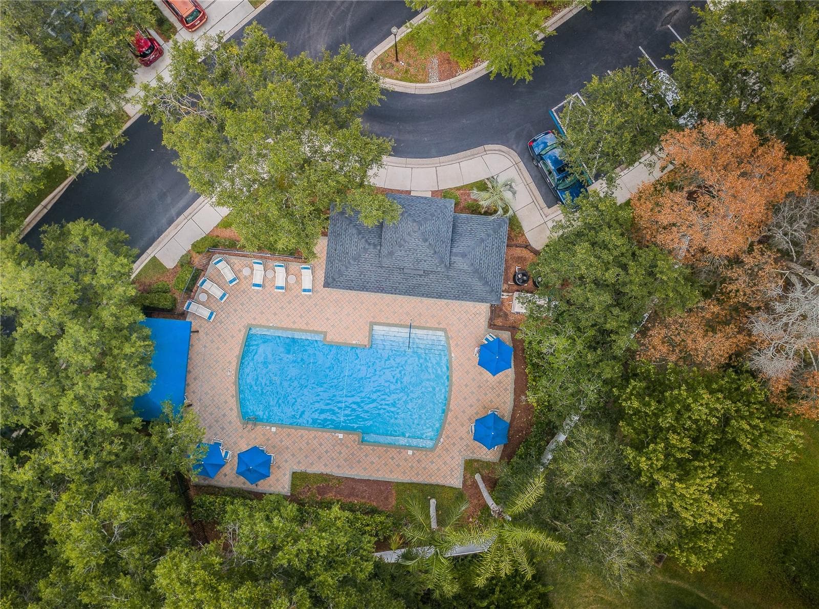 Villa at 10719 ASHFORD OAKS DR, TAMPA, photo 53 of 56