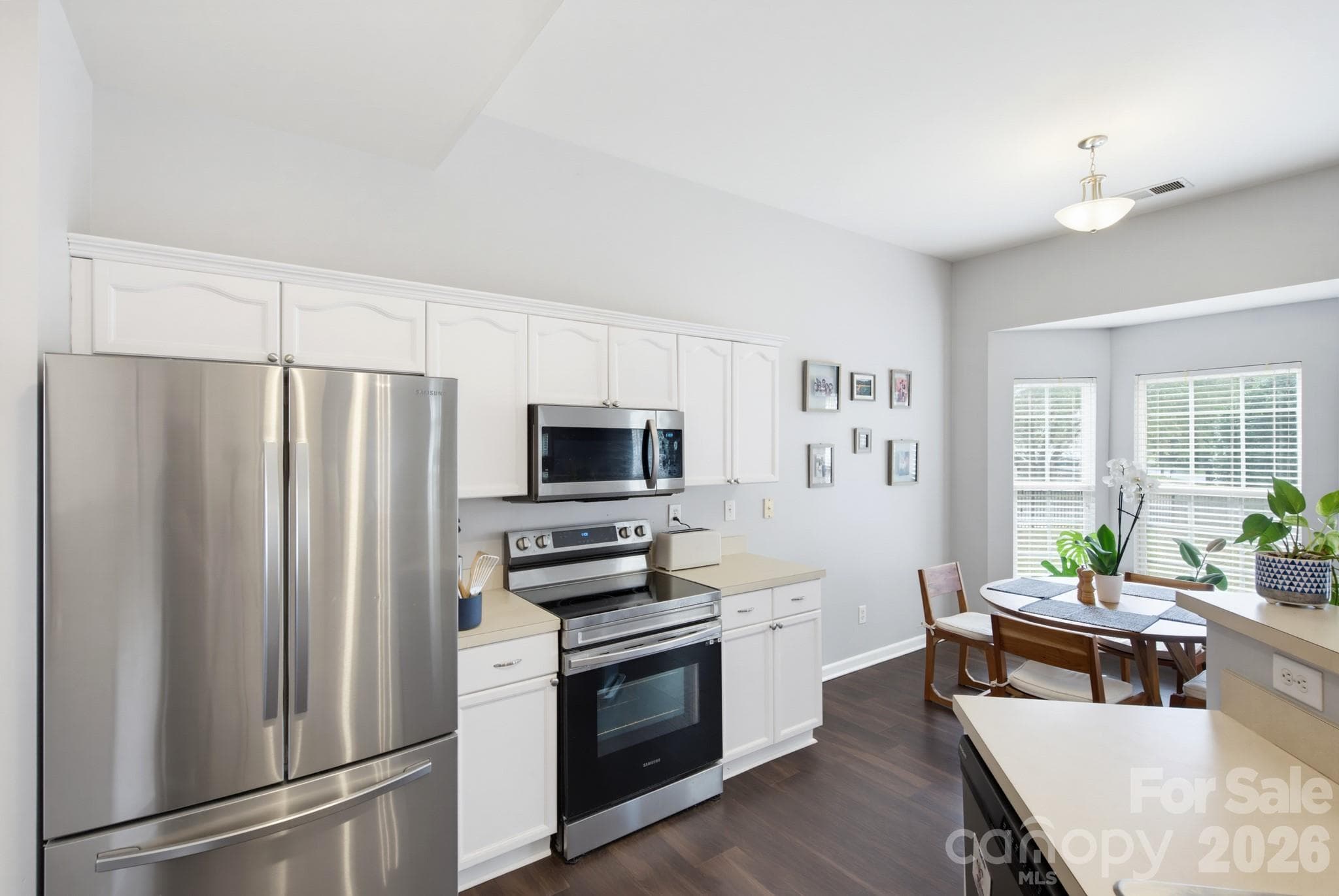 Single Family Residence at 13330 Edgetree Drive, Pineville, photo 17 of 44