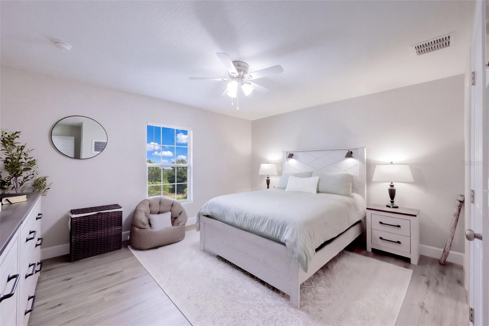 Primary - 330 W ELM DR, ORANGE CITY