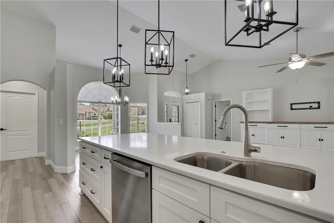 Single Family Residence at 6164 N Silver Palm WAY, BEVERLYHILLS FL 34465, Beverly Hills, photo 7 of 49