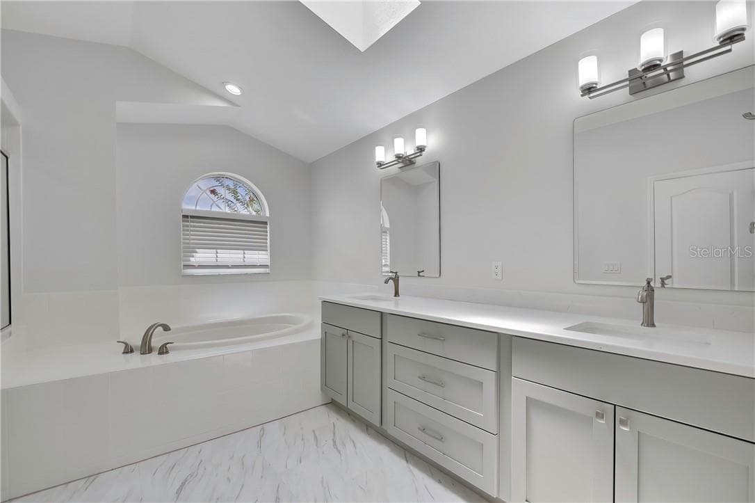 Single Family Residence at 6164 N Silver Palm WAY, BEVERLYHILLS FL 34465, Beverly Hills, photo 18 of 49