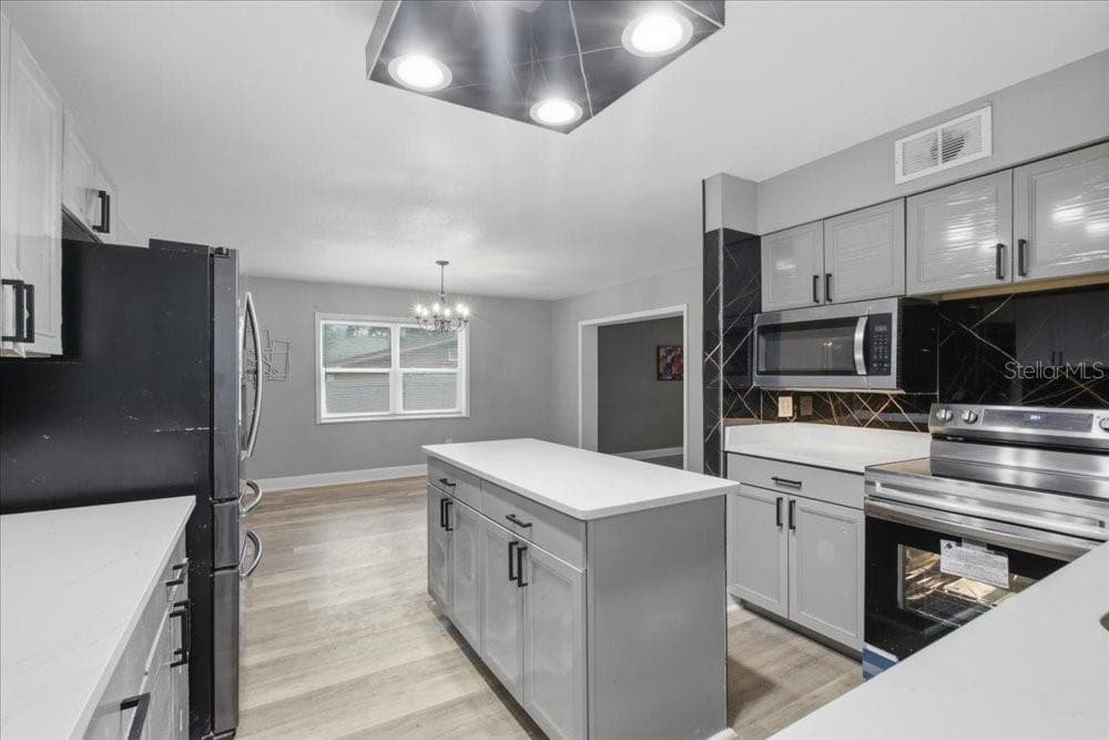 Single Family Residence at 6402 BASIC LN, ORLANDO, photo 20 of 28