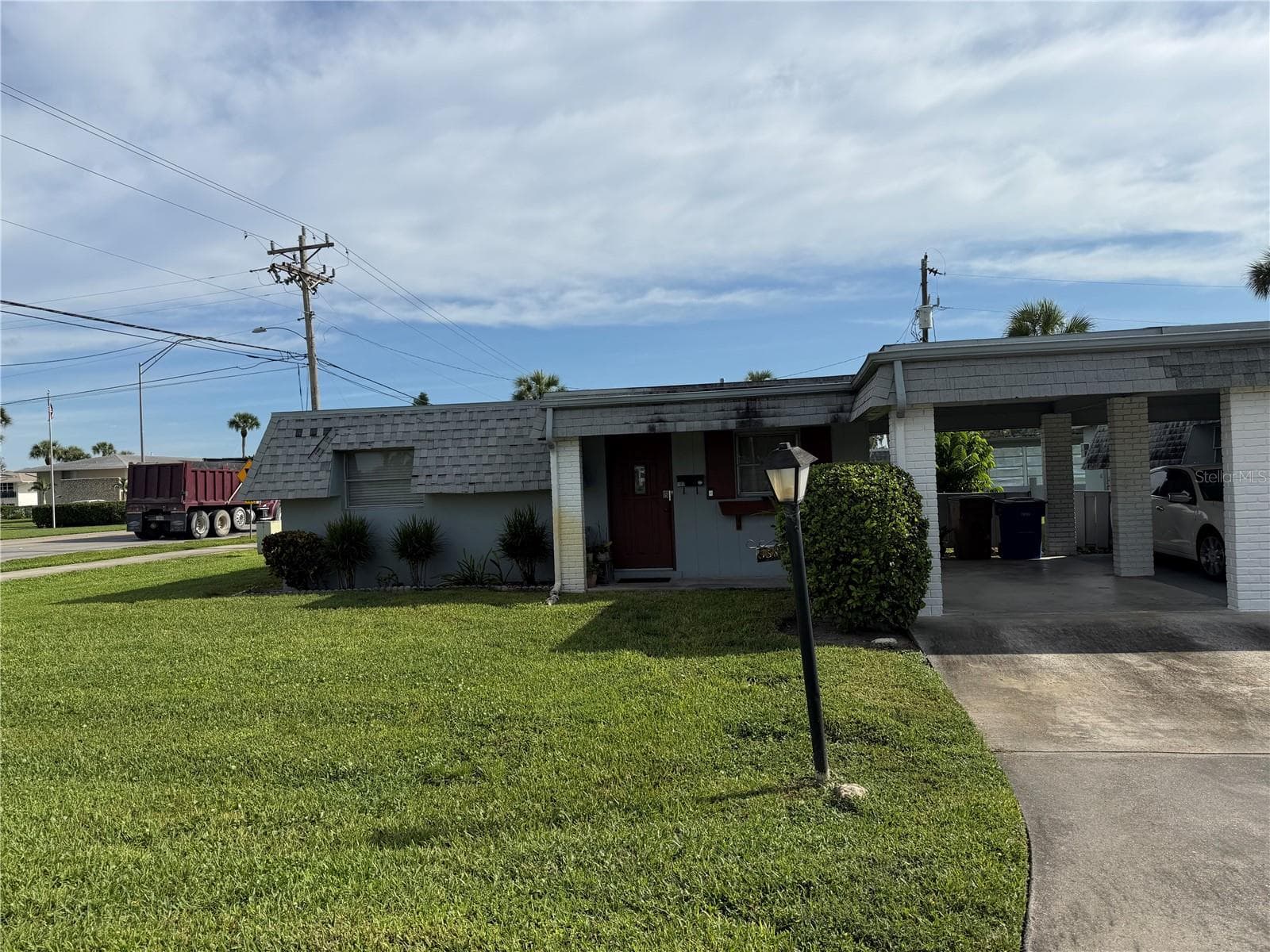 Villa at 358 EASTON CT, LEHIGH ACRES, photo 3 of 38