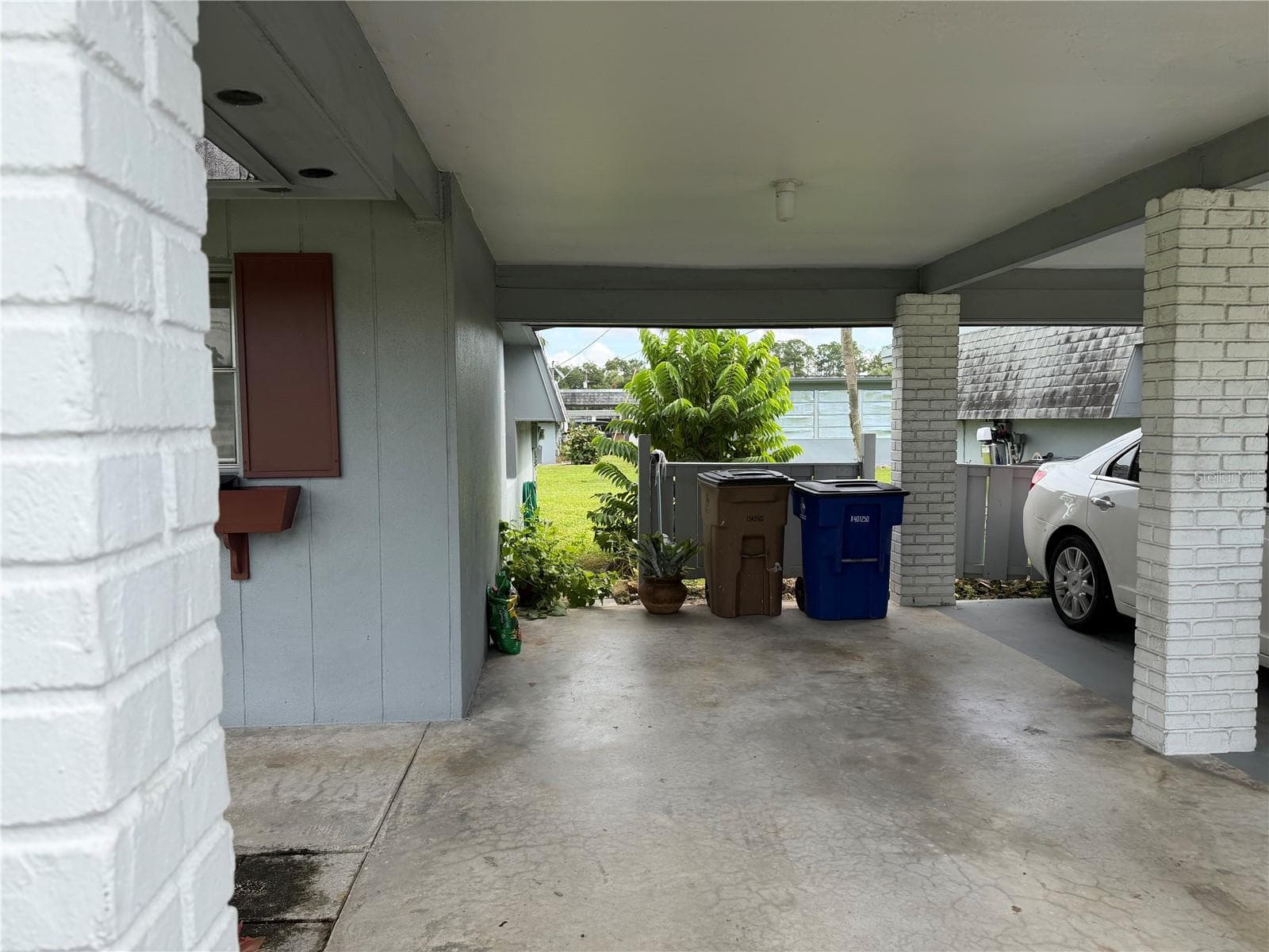 Villa at 358 EASTON CT, LEHIGH ACRES, photo 35 of 38