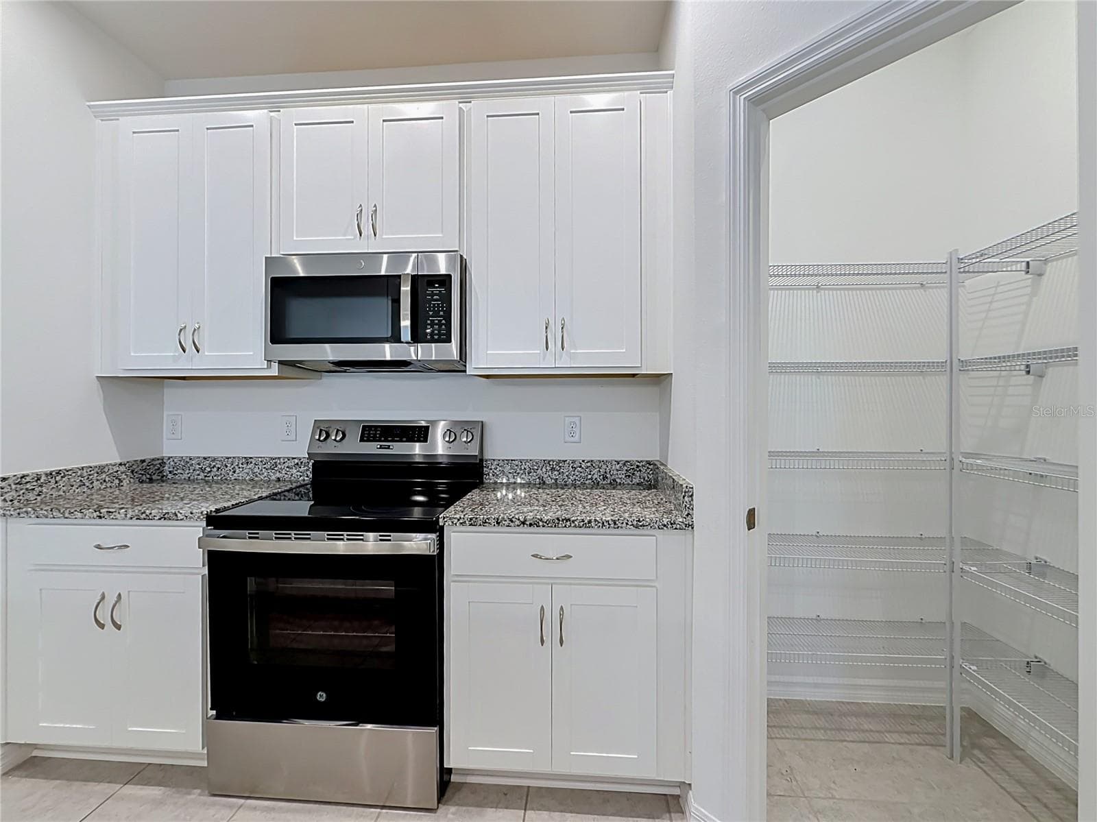 Single Family Residence at 418 QUAYSIDE AVE AVE, MASCOTTE, photo 10 of 53
