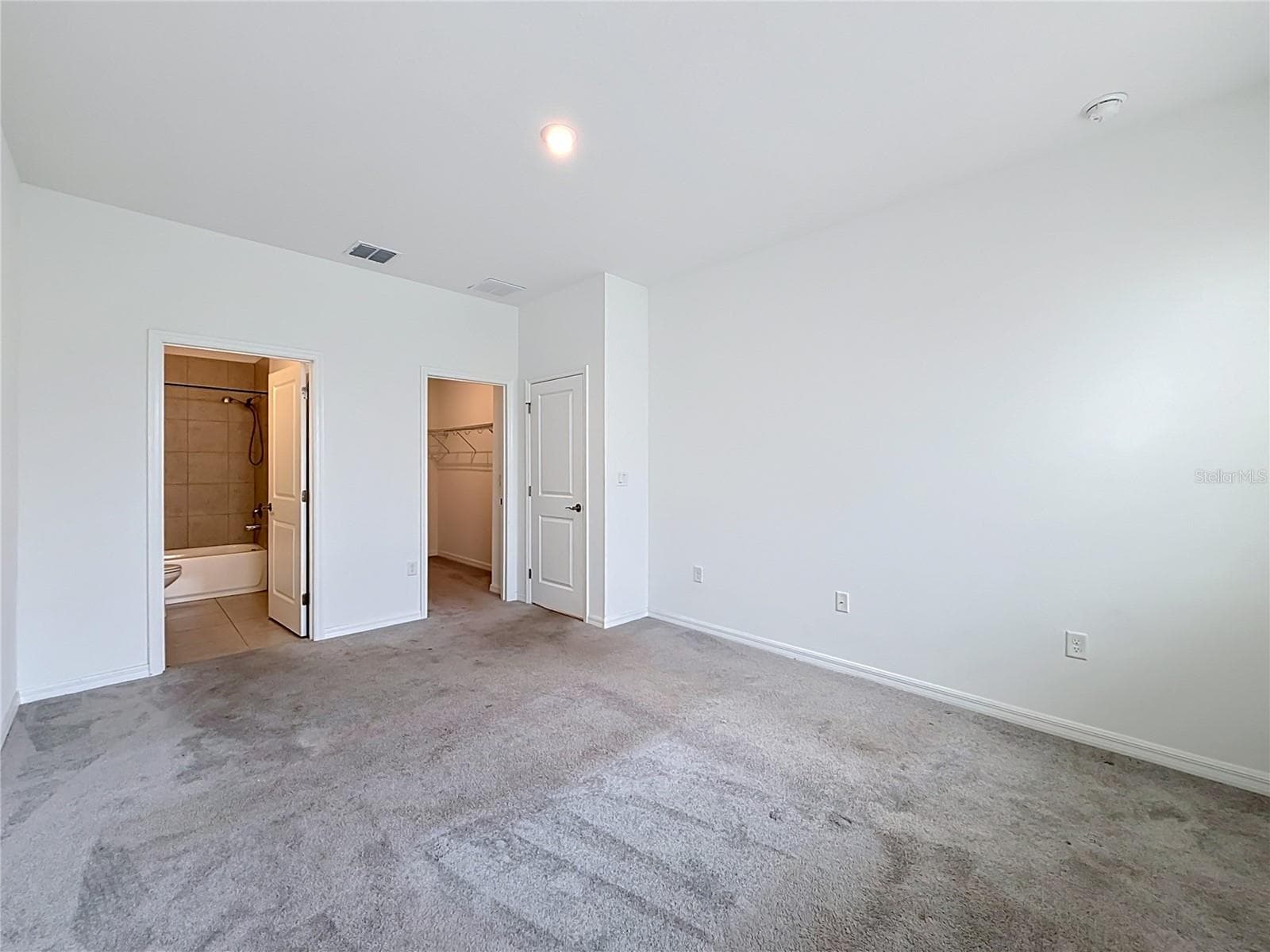 Single Family Residence at 418 QUAYSIDE AVE AVE, MASCOTTE, photo 26 of 53