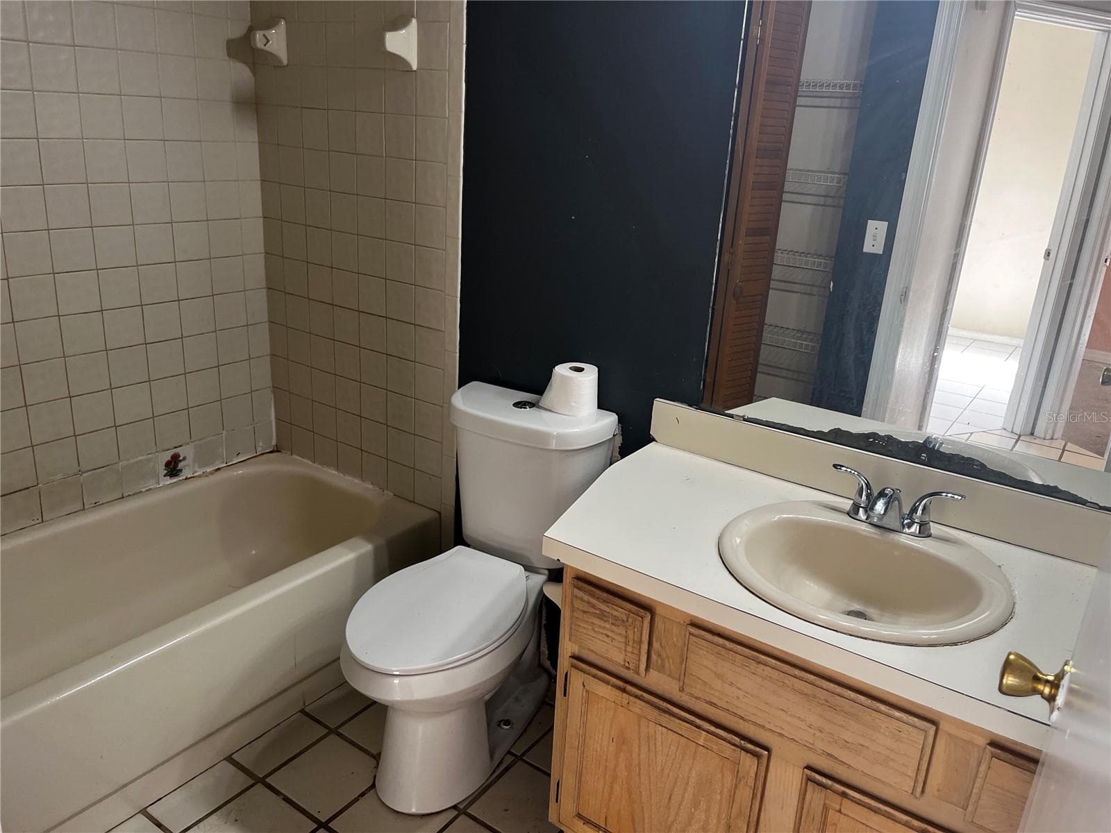Single Family Residence at 1890 FEATHER TREE CIR, CLEARWATER, photo 10 of 19