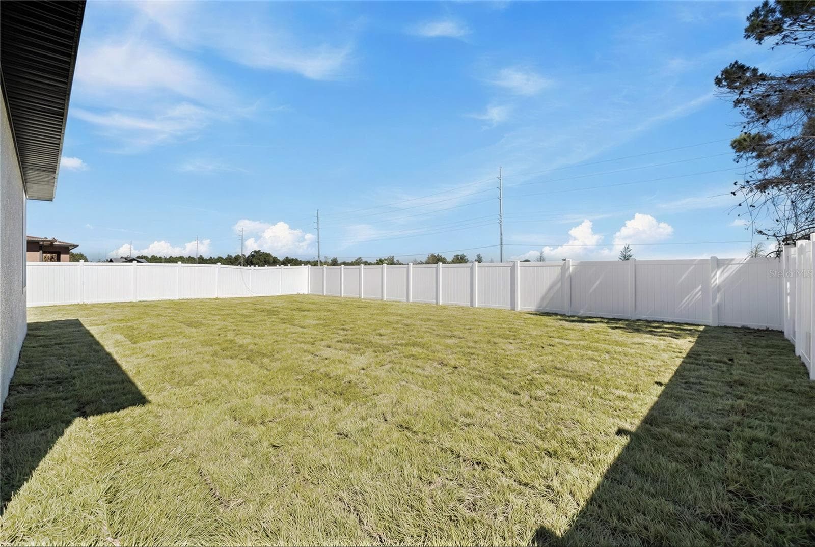 Single Family Residence at 130 SWEET PEA CT, POINCIANA, photo 3 of 32