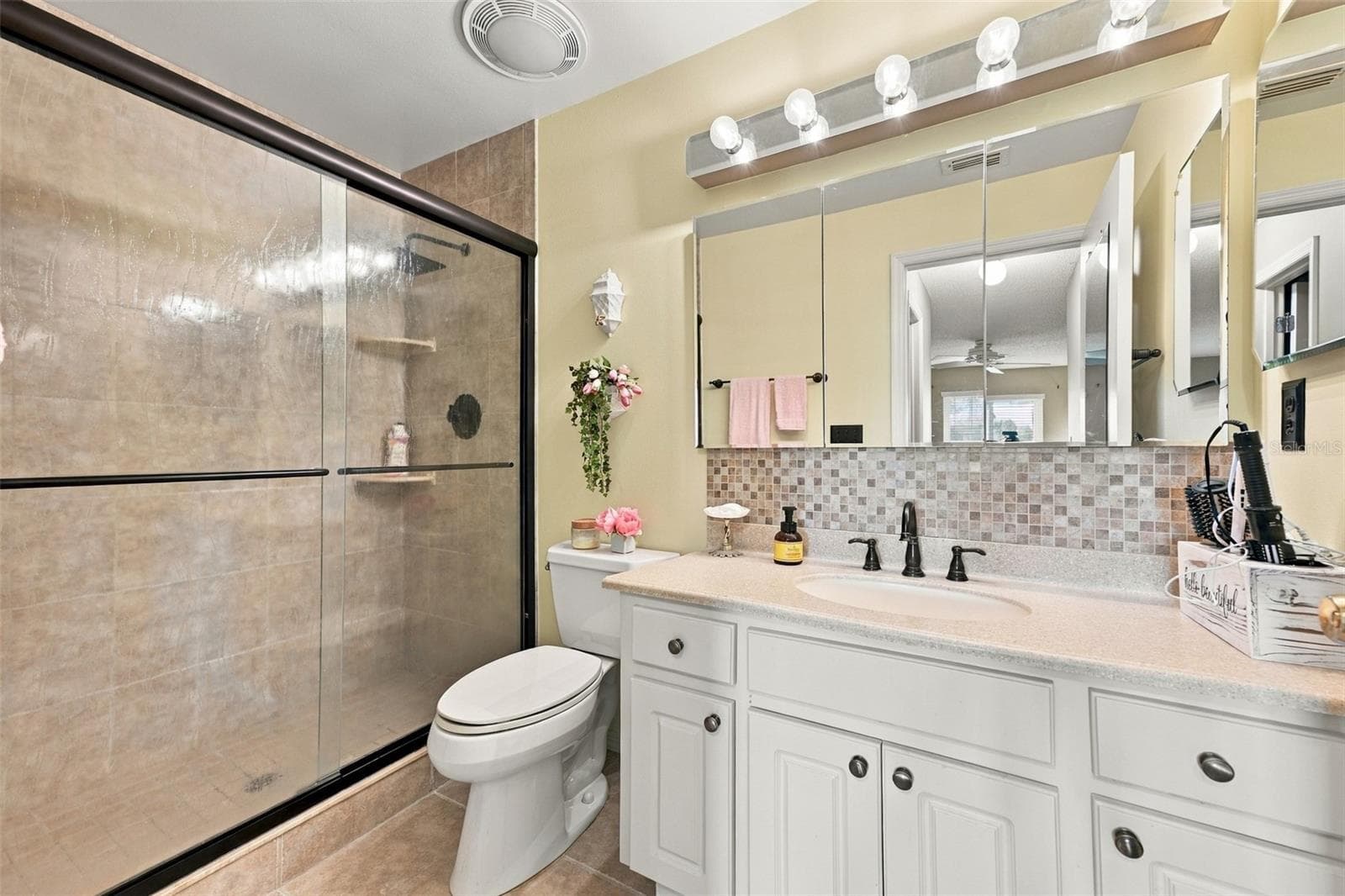 Half Duplex at 1611 WOODMAR DR, SUN CITY CENTER, photo 31 of 48