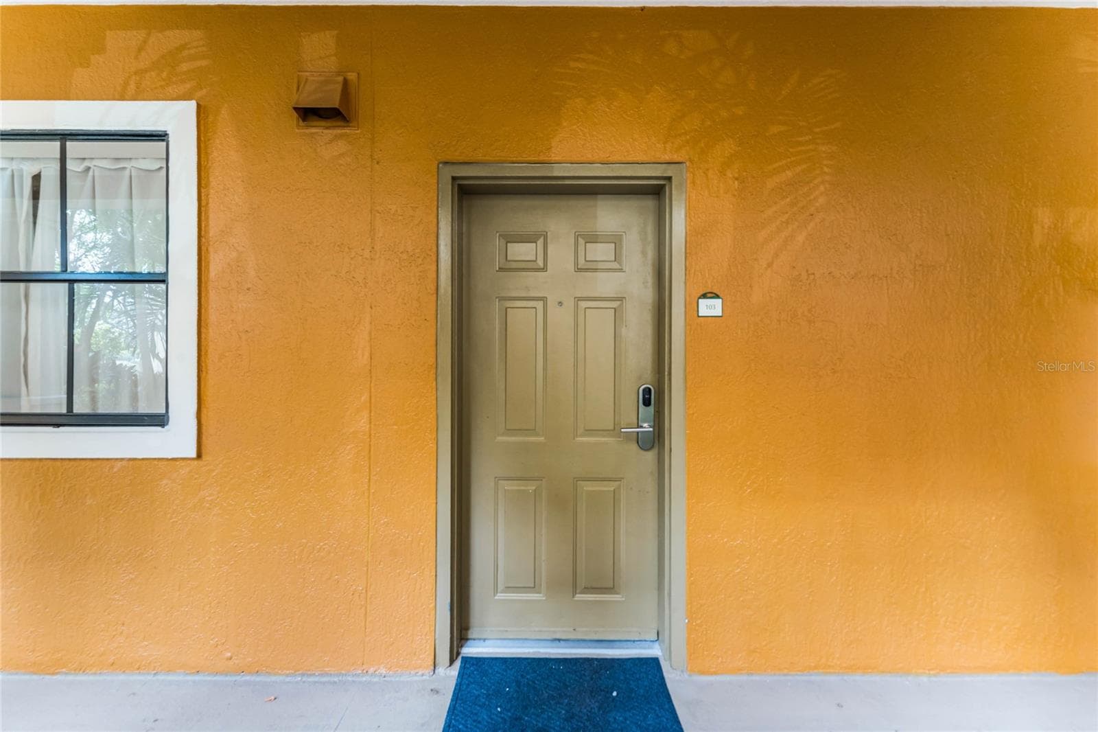 Condo - Hotel at 12527 FLORIDAYS RESORT DR #E-103, ORLANDO, photo 2 of 57