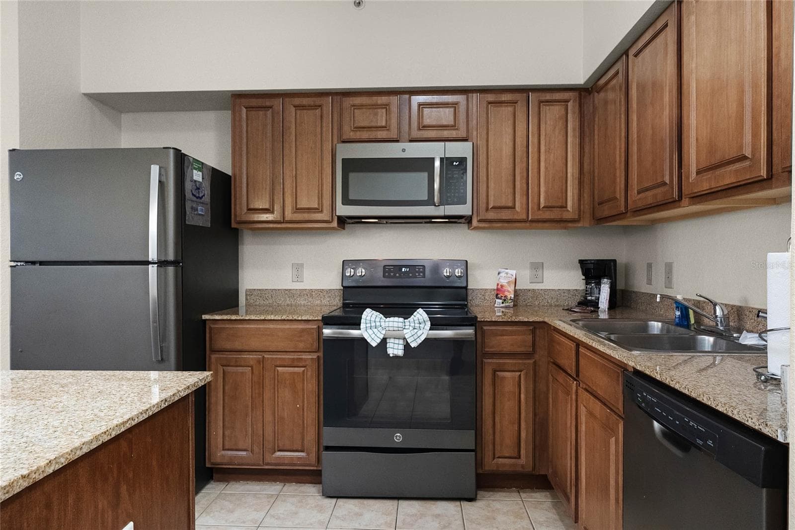 Condo - Hotel at 12527 FLORIDAYS RESORT DR #E-103, ORLANDO, photo 6 of 57