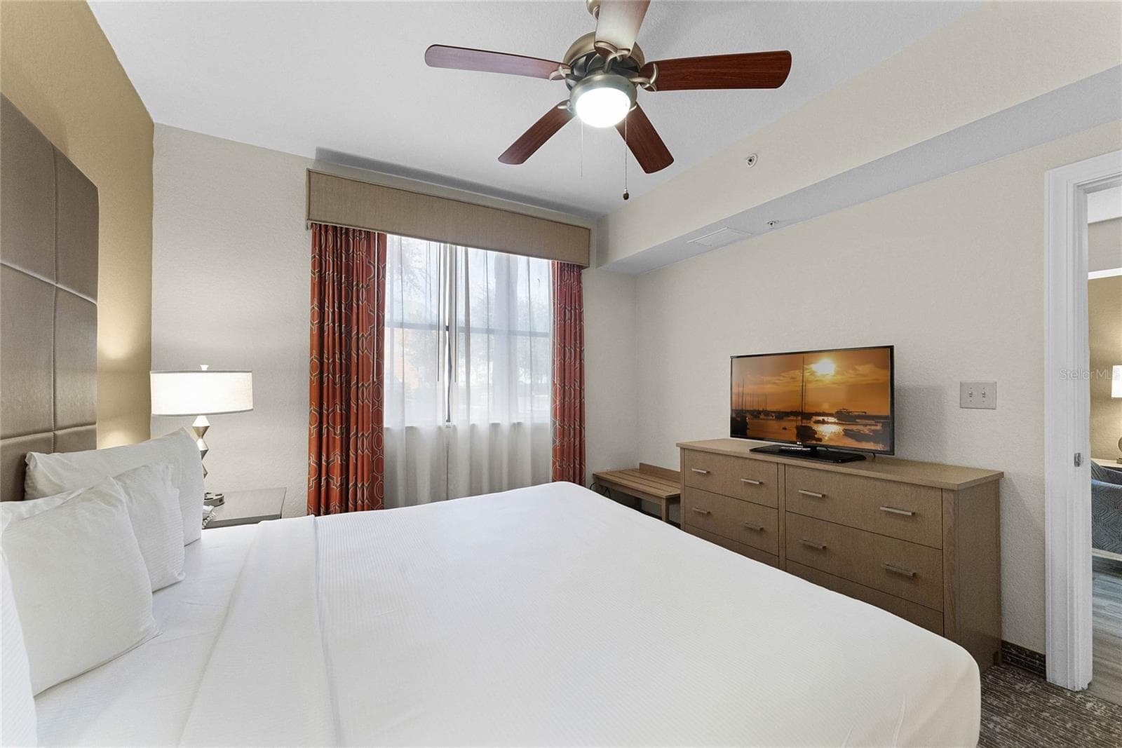 Condo - Hotel at 12527 FLORIDAYS RESORT DR #E-103, ORLANDO, photo 17 of 57