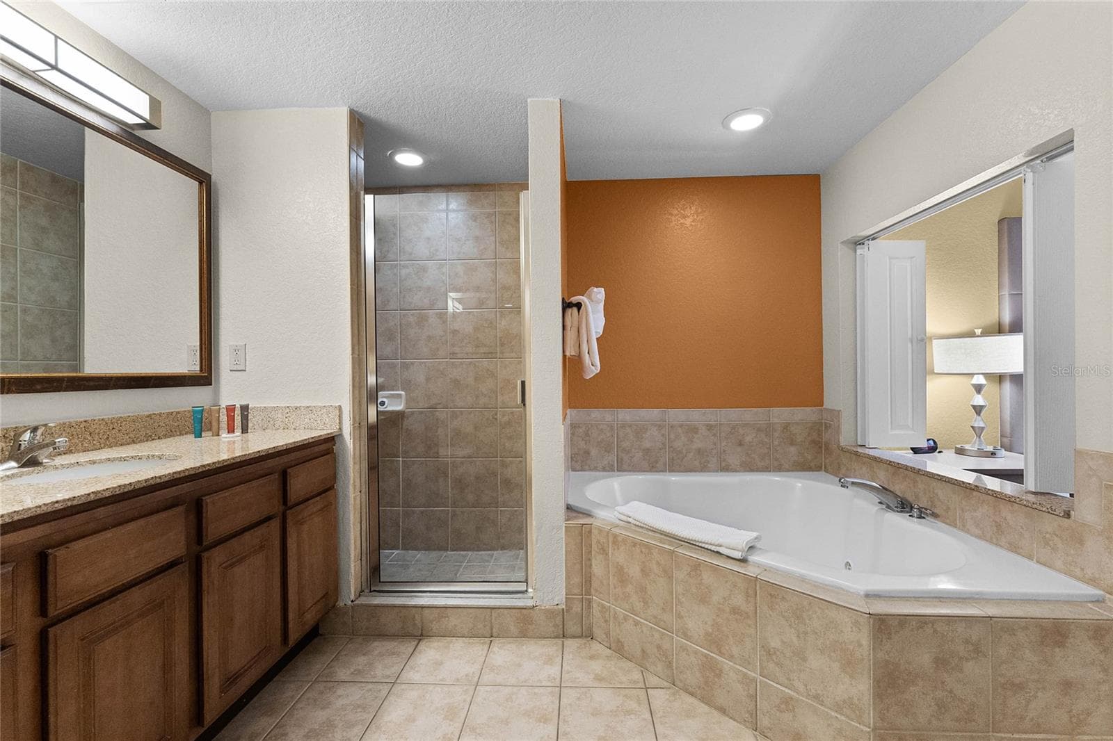 Condo - Hotel at 12527 FLORIDAYS RESORT DR #E-103, ORLANDO, photo 19 of 57