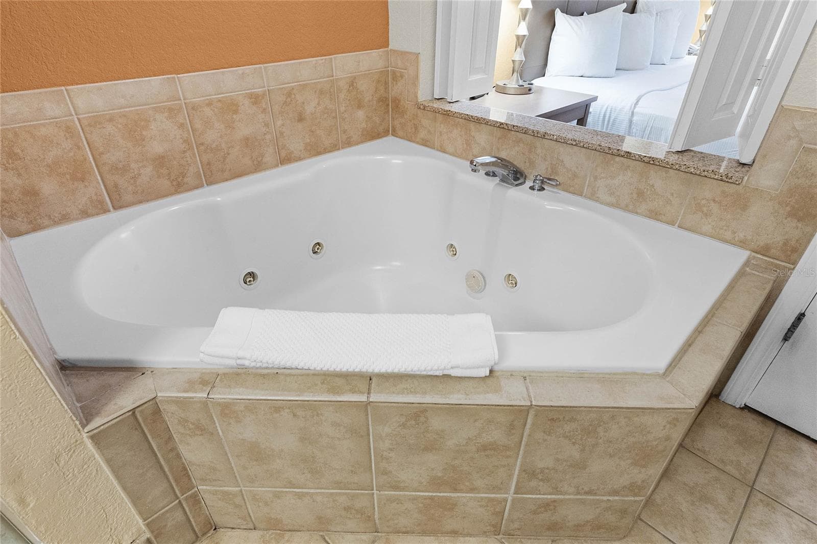 Condo - Hotel at 12527 FLORIDAYS RESORT DR #E-103, ORLANDO, photo 20 of 57