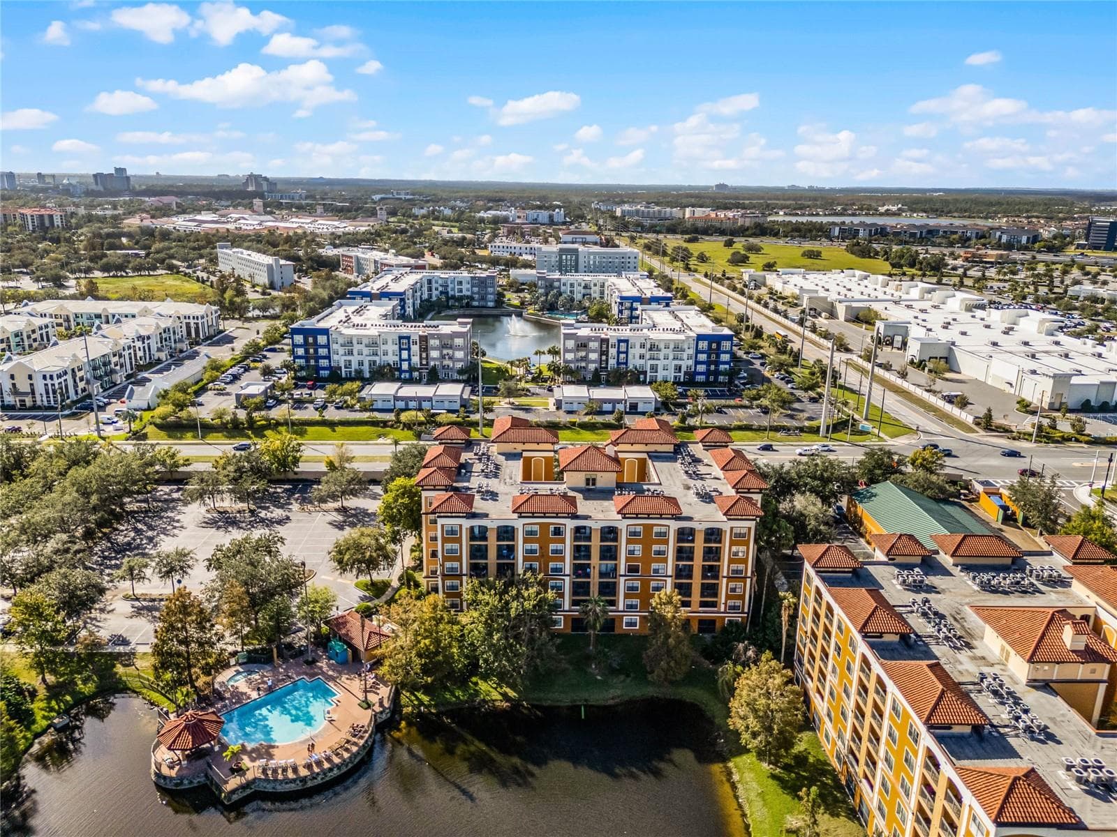Condo - Hotel at 12527 FLORIDAYS RESORT DR #E-103, ORLANDO, photo 33 of 57