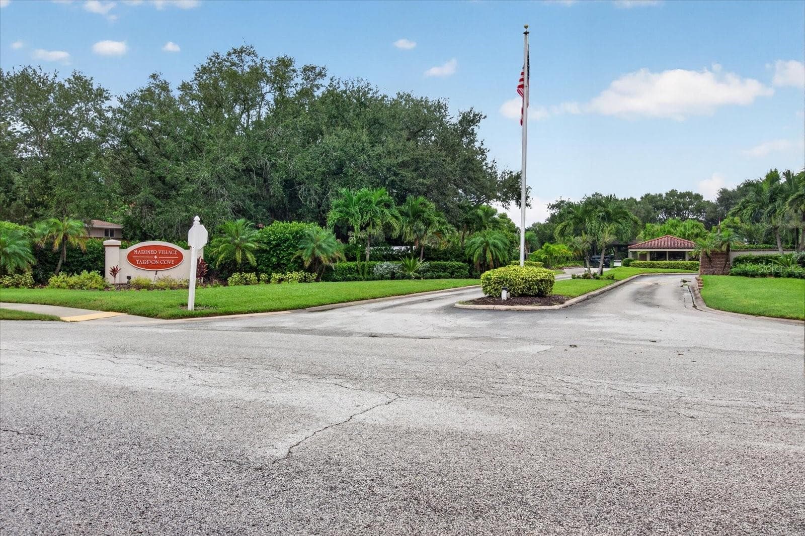 Condominium at 1800 MARINER DR #4, TARPON SPRINGS, photo 4 of 40