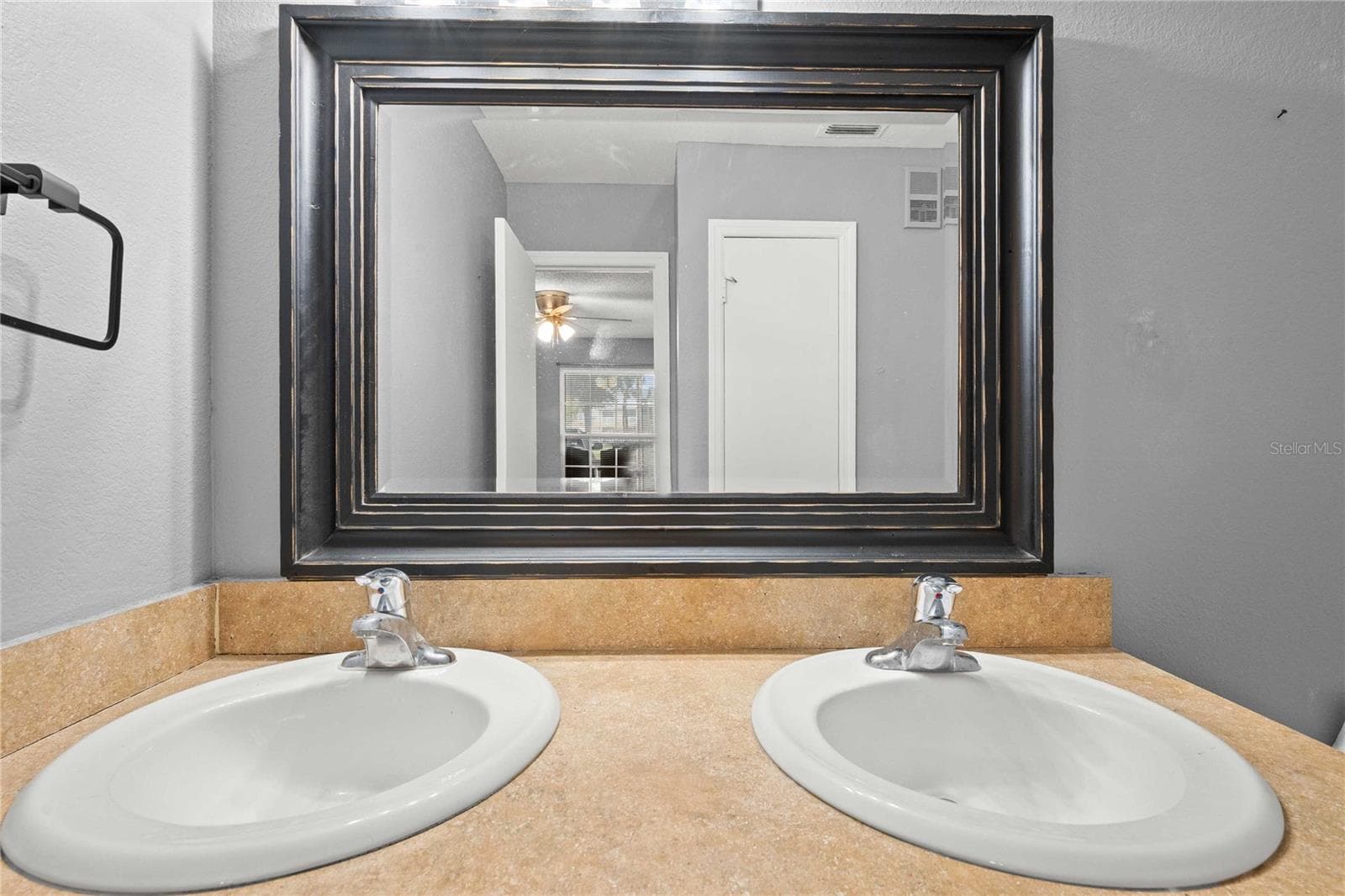 Bathroom 2 - 1069 S HIAWASSEE RD #1317, ORLANDO