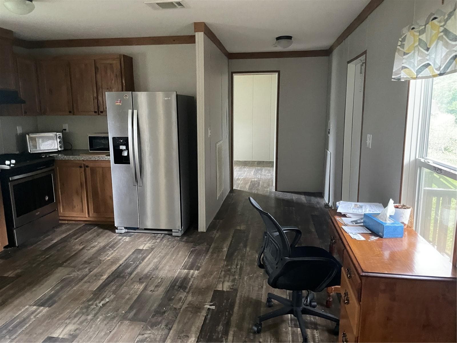 Manufactured Home at 3275 SE 133RD PL, BELLEVIEW, photo 3 of 12
