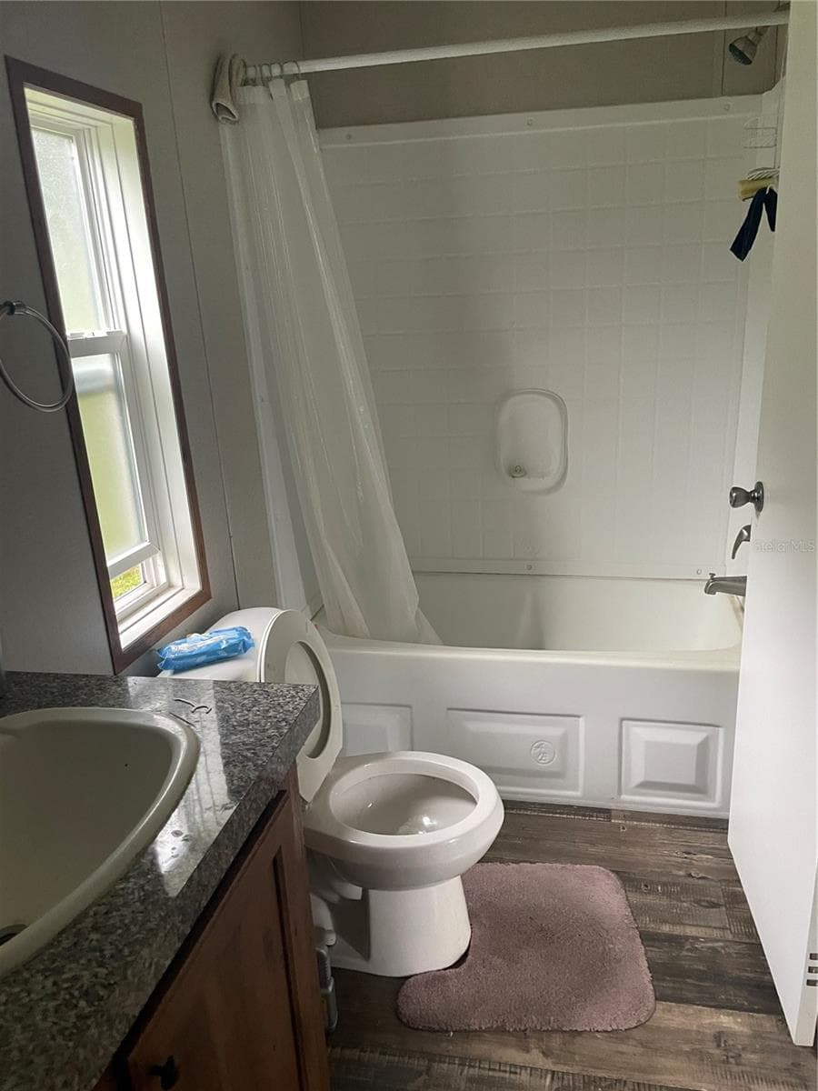 Manufactured Home at 3275 SE 133RD PL, BELLEVIEW, photo 8 of 12
