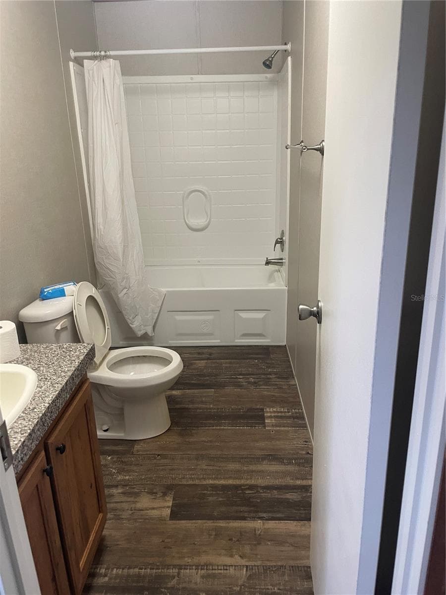 Manufactured Home at 3275 SE 133RD PL, BELLEVIEW, photo 10 of 12