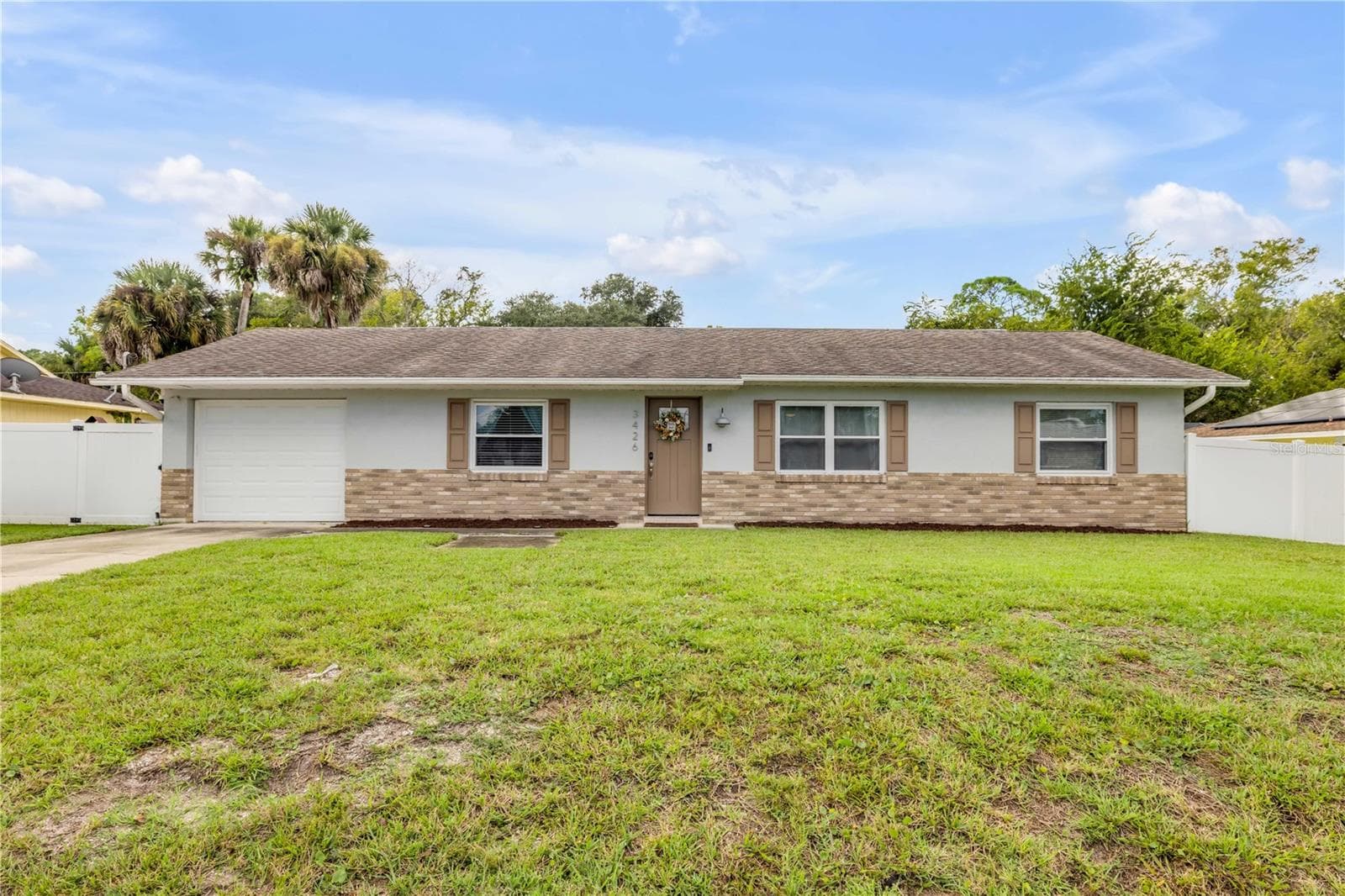 Single Family Residence at 3426 YULE TREE DR, EDGEWATER, photo 3 of 52