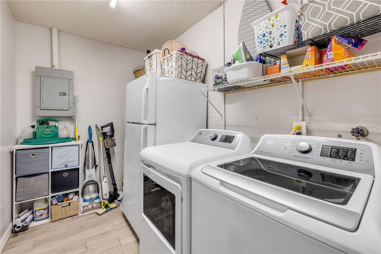 Single Family Residence at 3426 YULE TREE DR, EDGEWATER, photo 20 of 52
