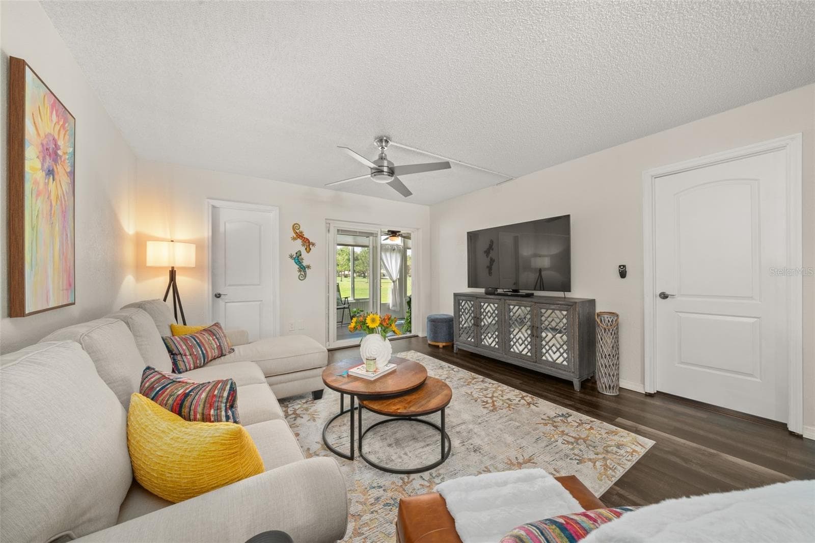 Living room - 3613 EDGEWATER DR, SEBRING