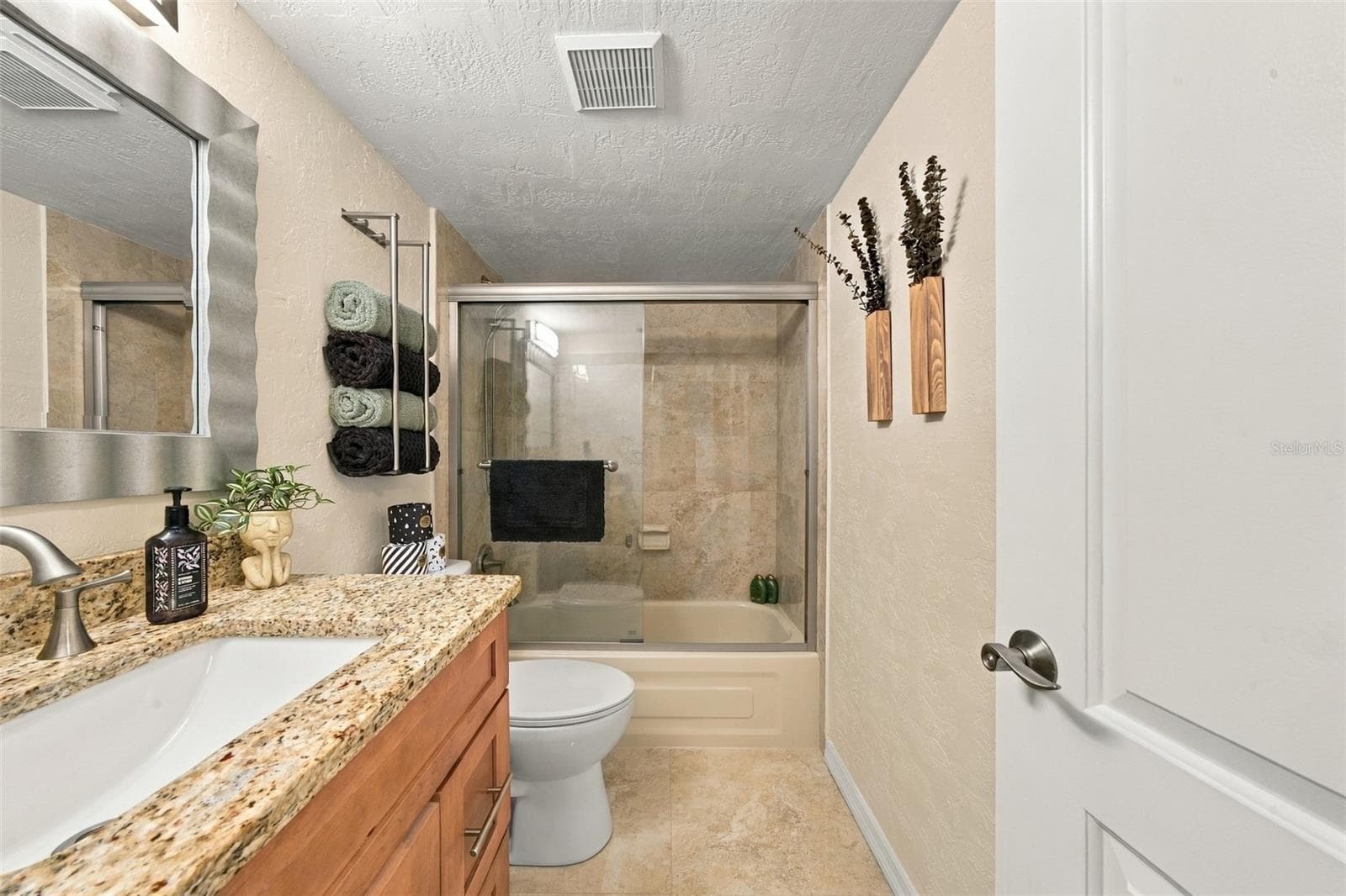 Bathroom 2 - 3613 EDGEWATER DR, SEBRING