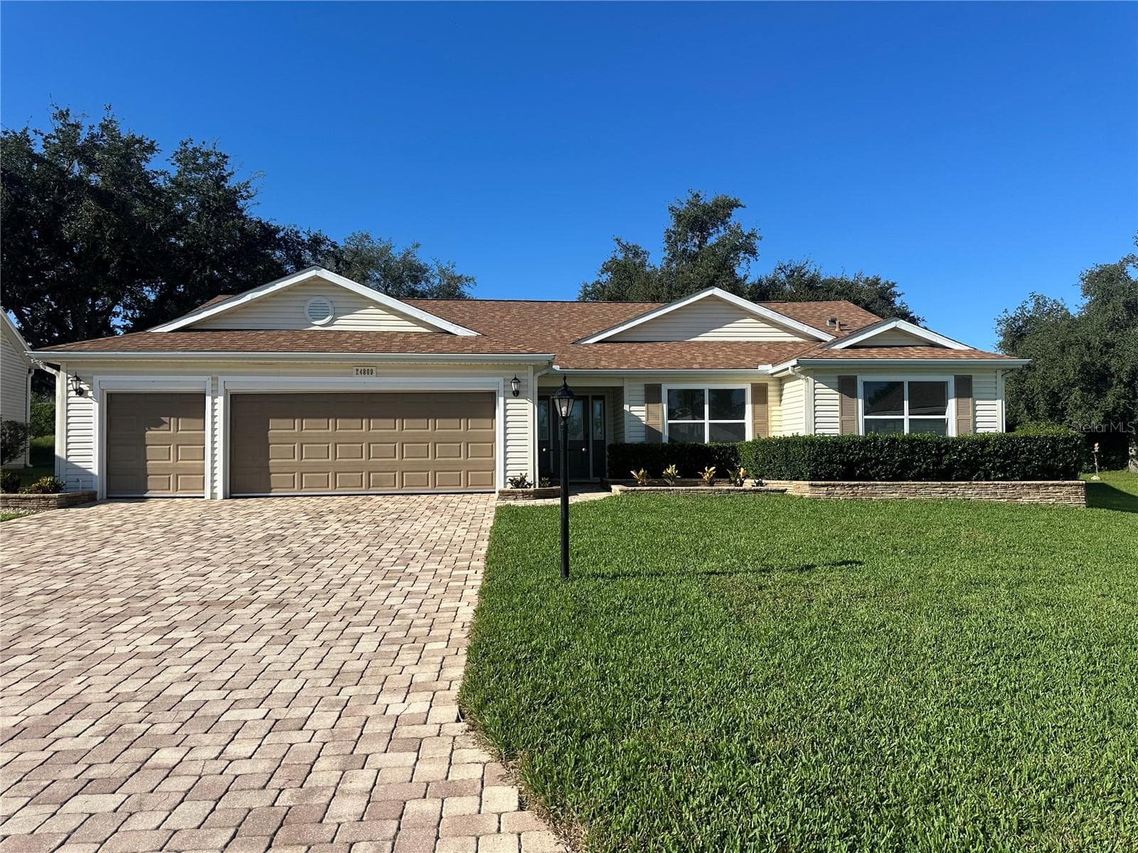 Single Family Residence at 24809 RIVERBOAT BND, LEESBURG, photo 5 of 80