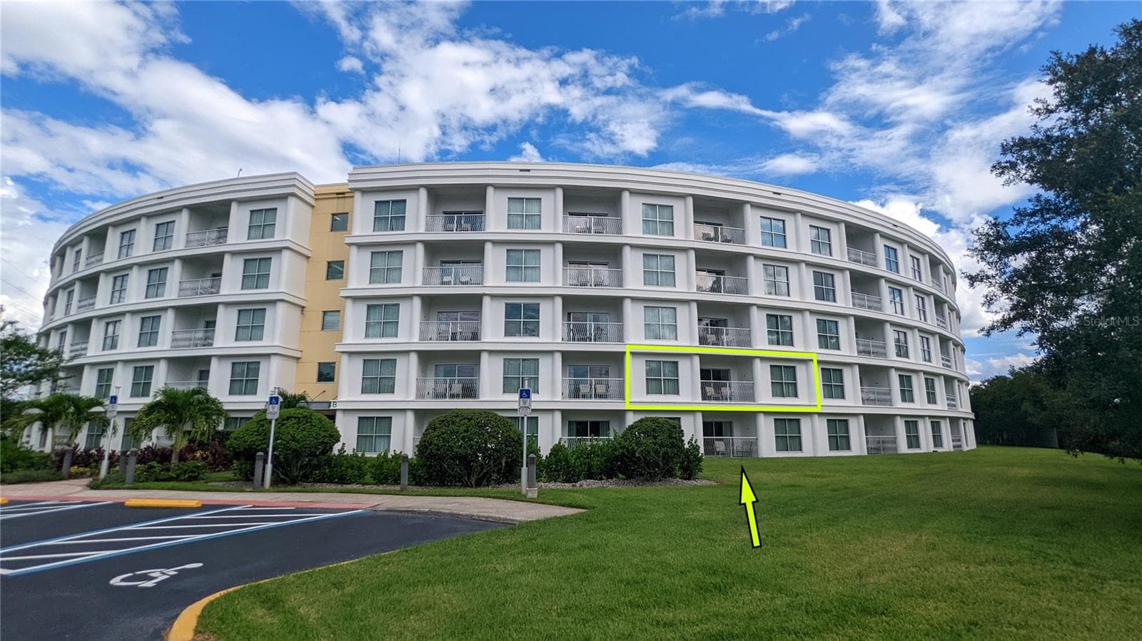 Just Seconds away from the On-Ramp to Interstate-4, Leading to the Orlando Expressways & the Beachline… Making Orlando’s International AIRPORT, the famous COCOA BEACH & Pier, and Downtown Tampa & Busch Gardens just a short drive away! Bonus! - 225 CELEBRATION PL #212, KISSIMMEE