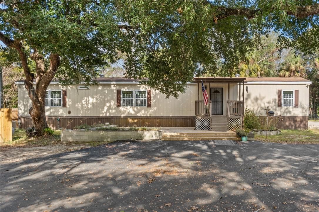 Residential at 193 Gladys AVE, INGLIS FL 34449, Inglis, photo 2 of 37