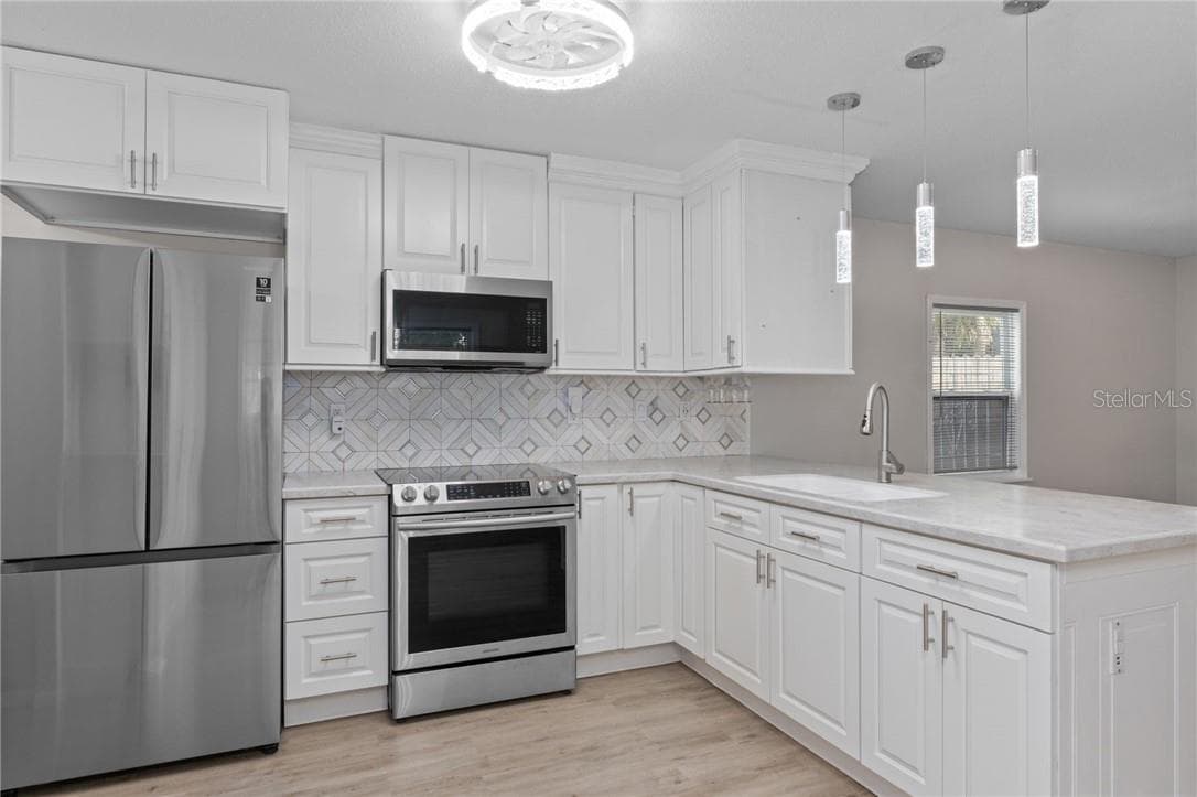 Residential at 193 Gladys AVE, INGLIS FL 34449, Inglis, photo 14 of 37