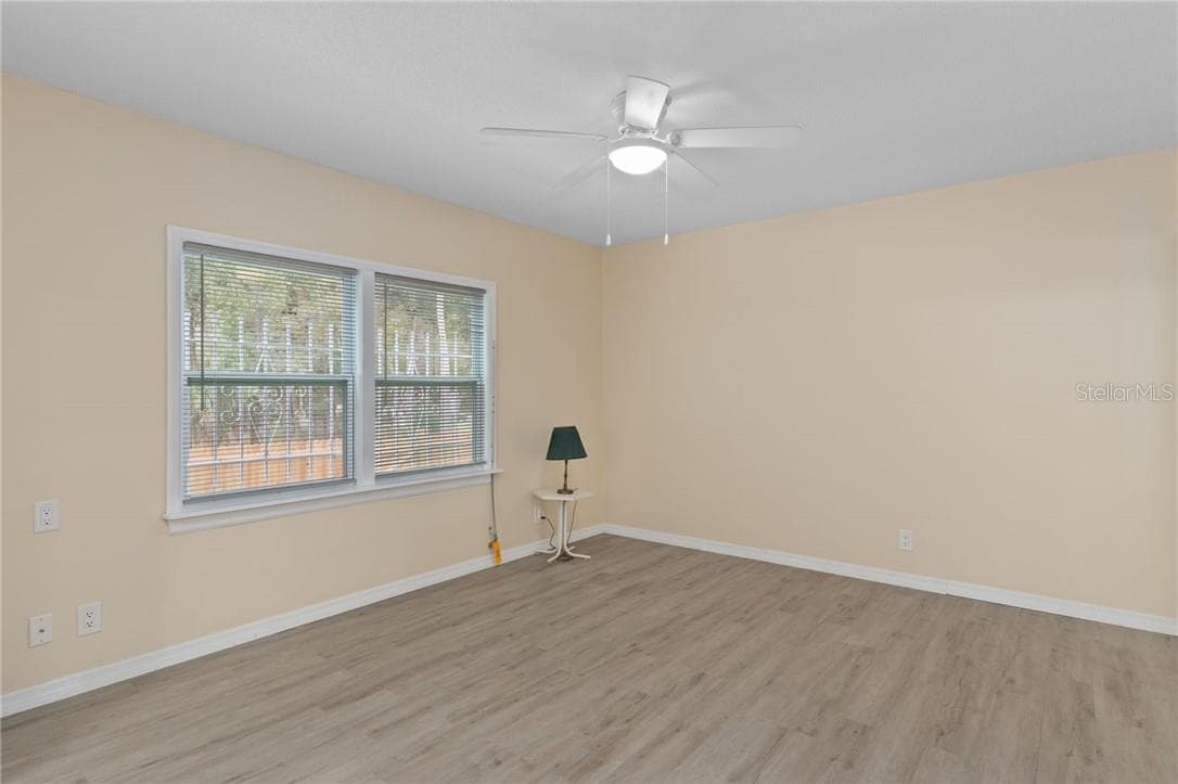 Residential at 193 Gladys AVE, INGLIS FL 34449, Inglis, photo 18 of 37