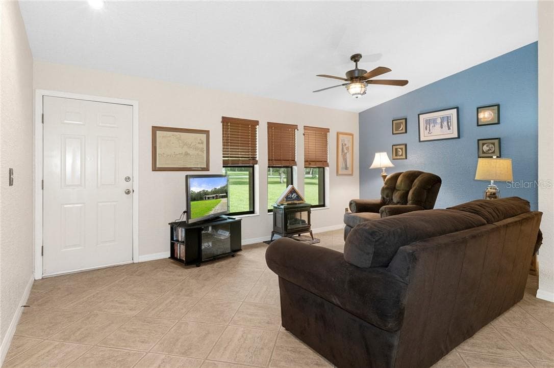 Single Family Residence at 1931 S Colonial AVE, HOMOSASSA FL 34448, Homosassa, photo 8 of 37