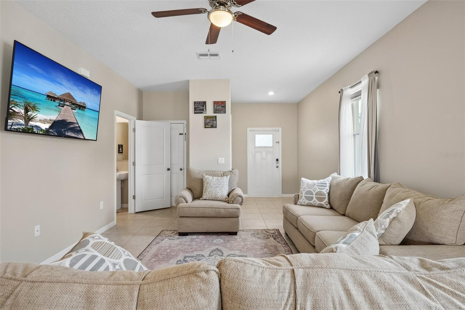 Townhouse at 5111 FORUM BLVD, HOLIDAY, photo 12 of 45
