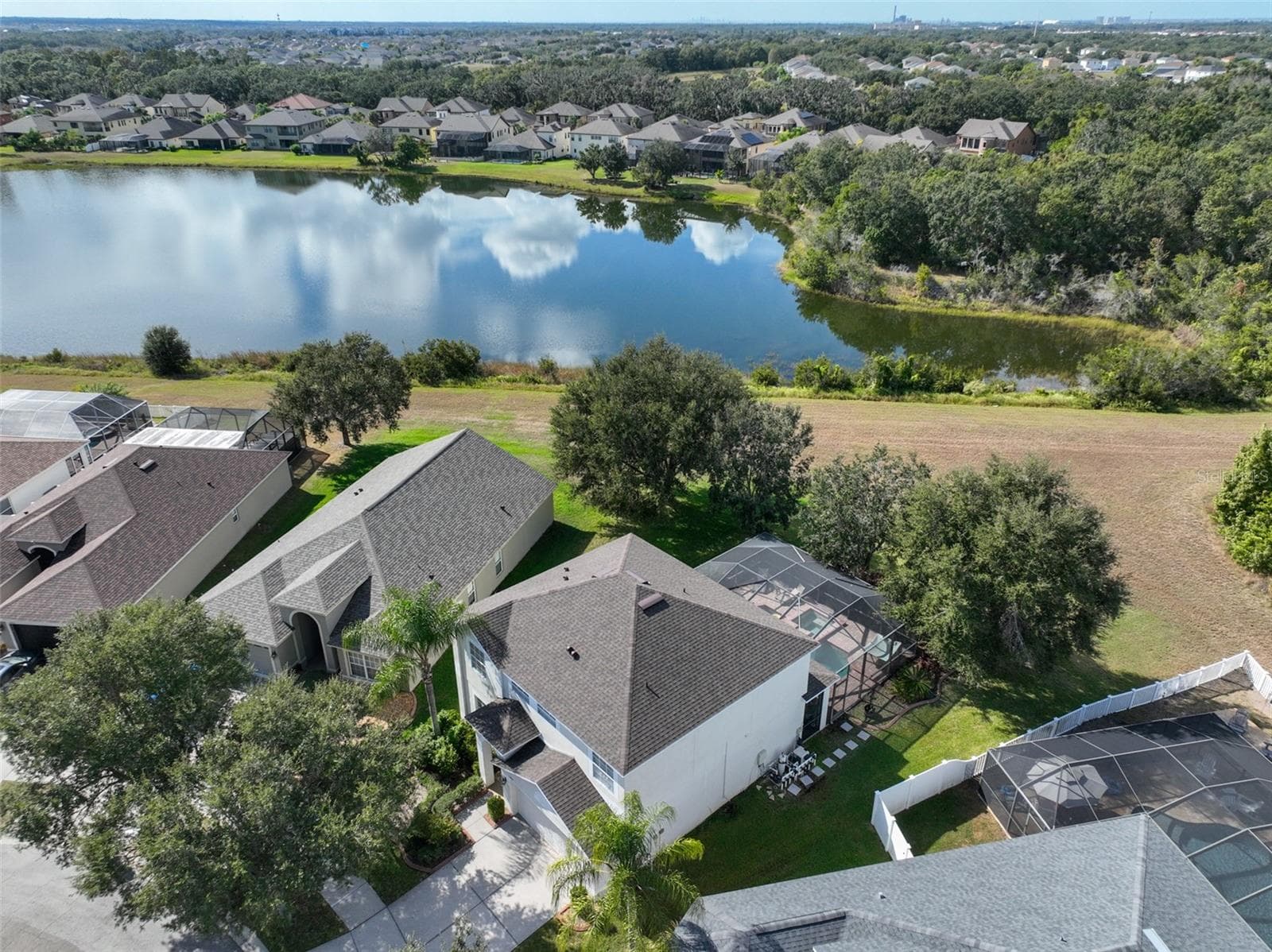 Single Family Residence at 13914 CHALK HILL PL, RIVERVIEW, photo 52 of 57