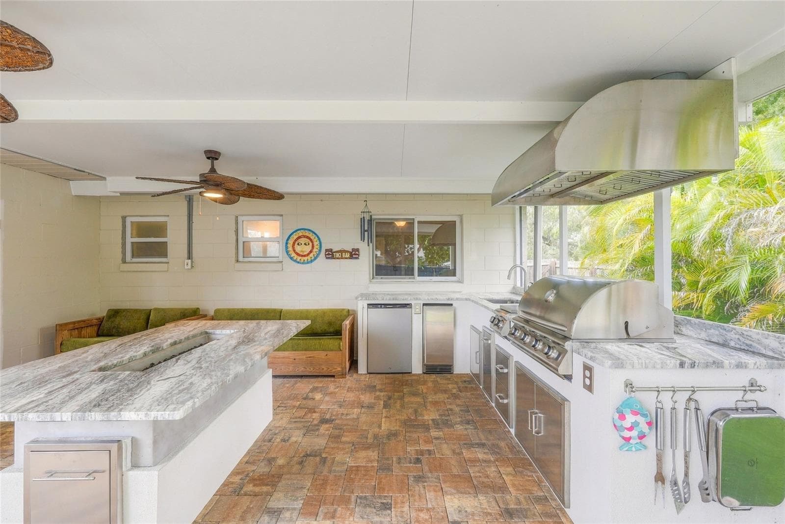 Enclosed Porch with Custom kitchen - 9727 GROVELAND ST, SEMINOLE