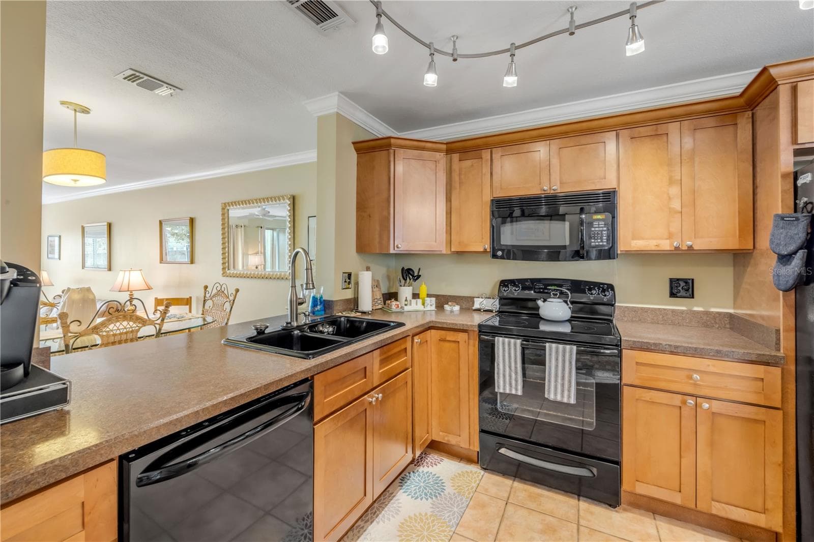 Condominium at 636 MAPLE OAK CIR #107, ALTAMONTE SPRINGS, photo 8 of 62