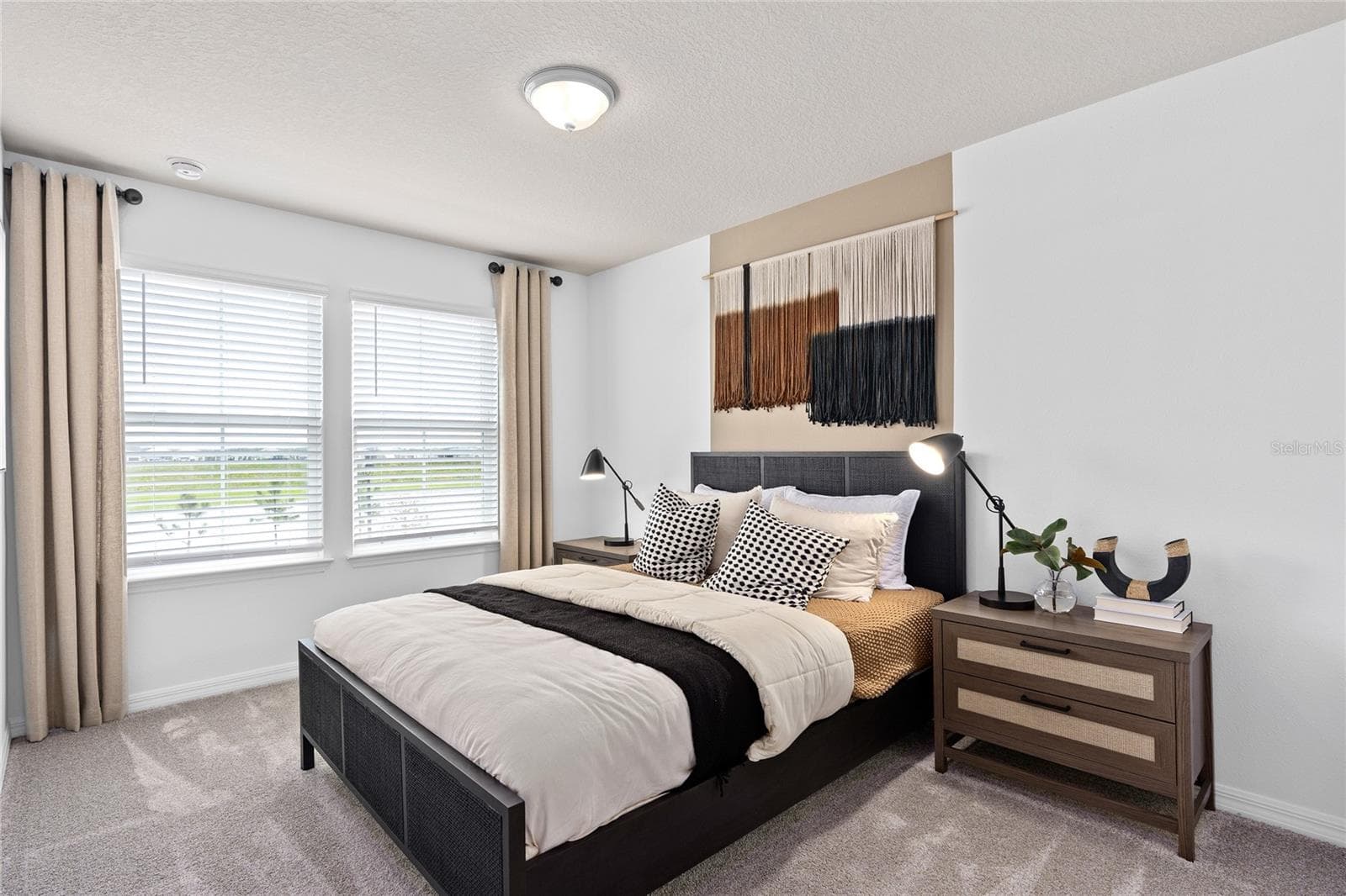 Model Home Design Only. Pictures and furnishings are for illustrative purposes only. Elevations, colors and options may vary. Furniture is for model home staging only. - 4556 ORCHARD VIEW ALY, CLERMONT