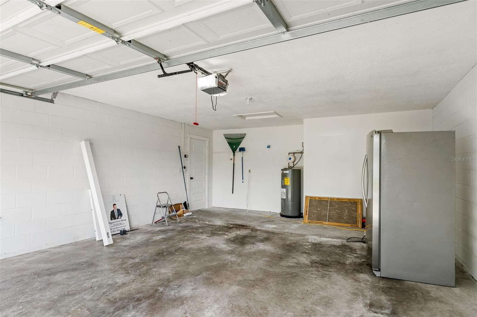 Single Family Residence at 7131 HOLLOWELL DR, TAMPA, photo 43 of 47