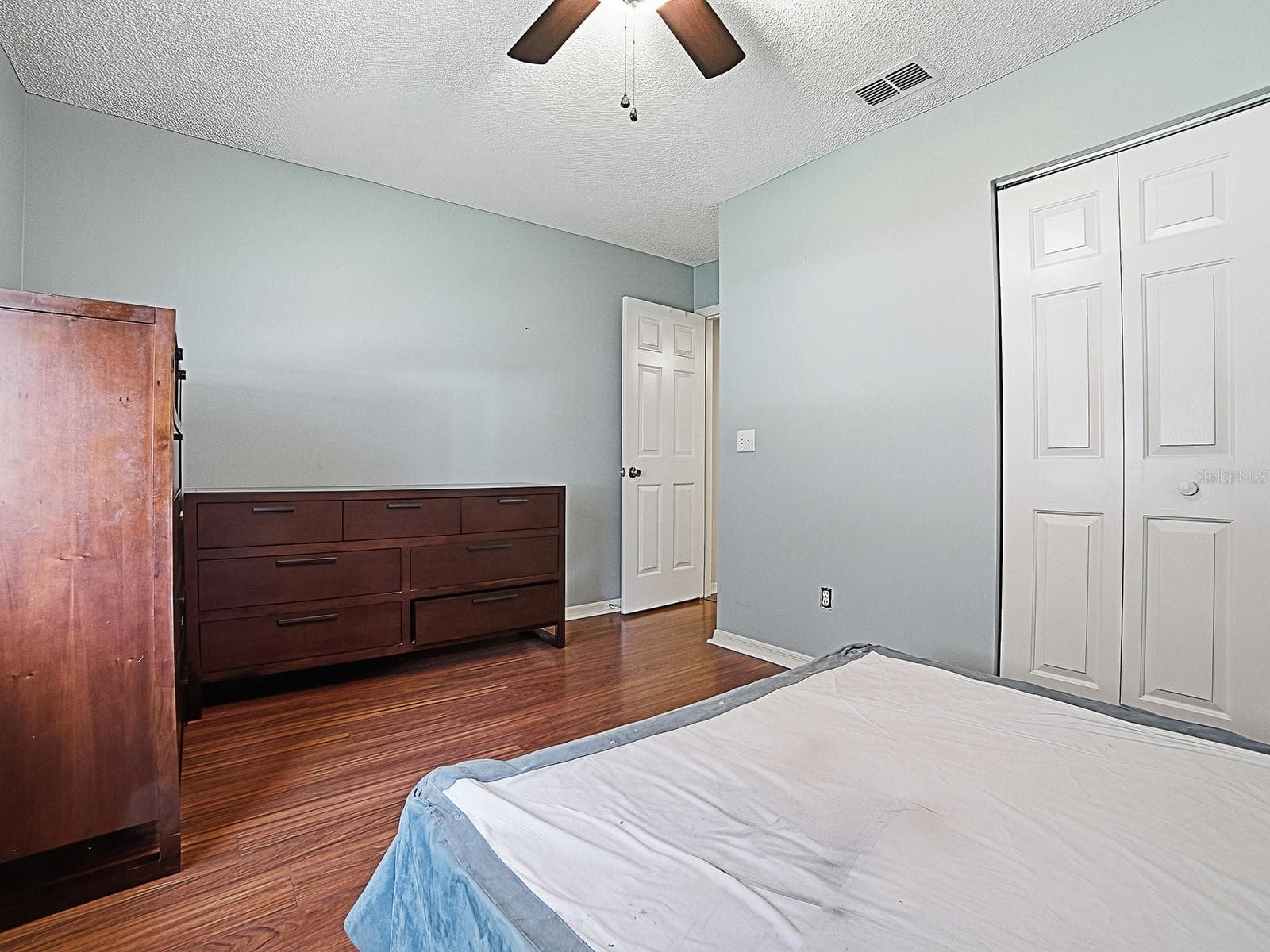 ANOTHER VIEW - 32543 OAK PARK DR, LEESBURG