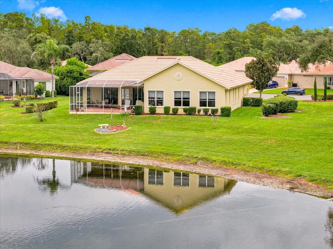 Single Family Residence at 10081 GEORGETOWN CT, WEEKI WACHEE, photo 8 of 81