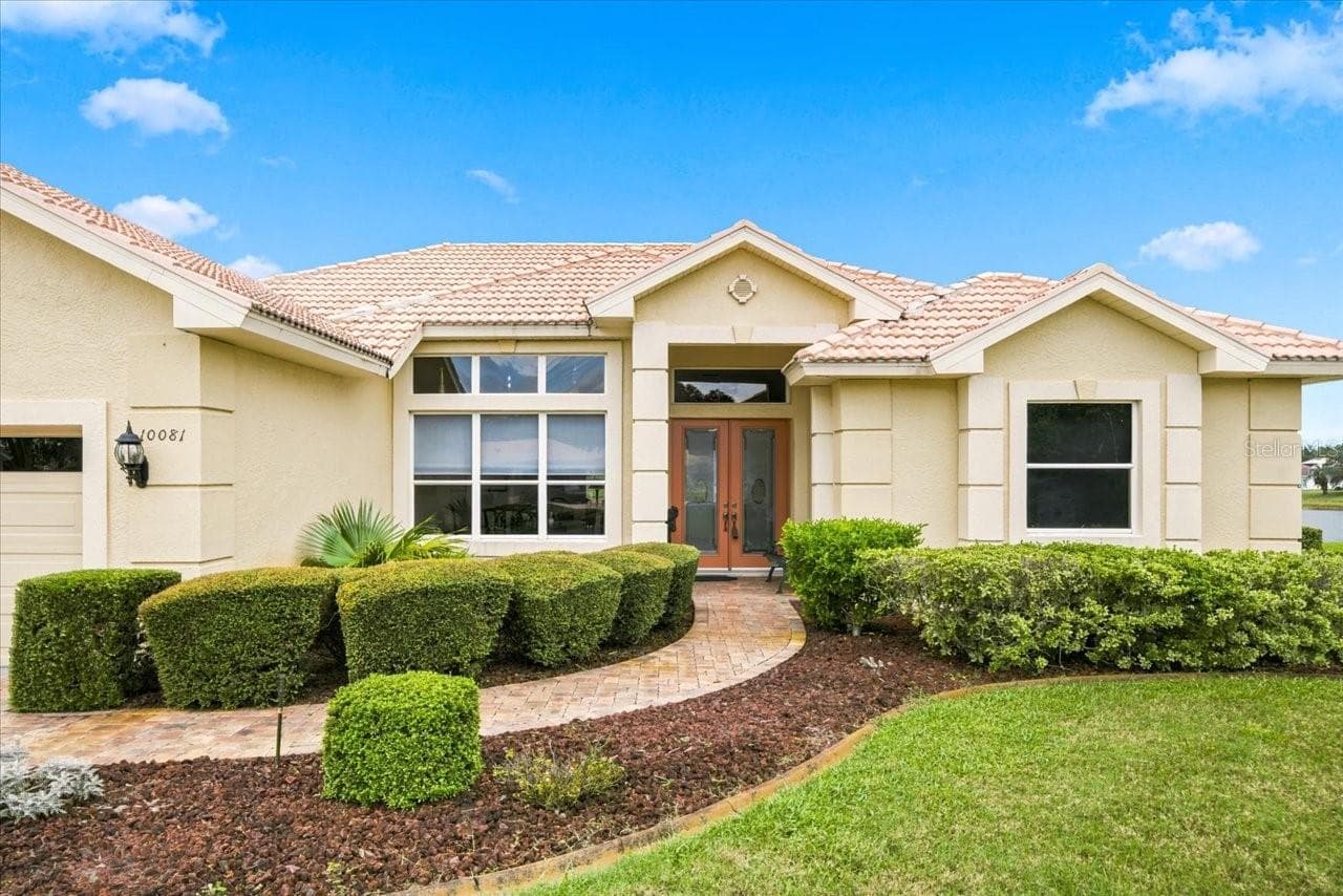 Single Family Residence at 10081 GEORGETOWN CT, WEEKI WACHEE, photo 11 of 81