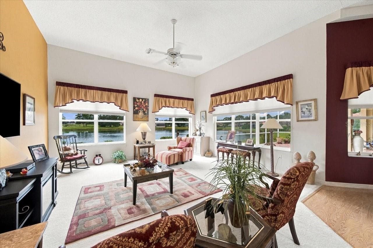 Single Family Residence at 10081 GEORGETOWN CT, WEEKI WACHEE, photo 38 of 81