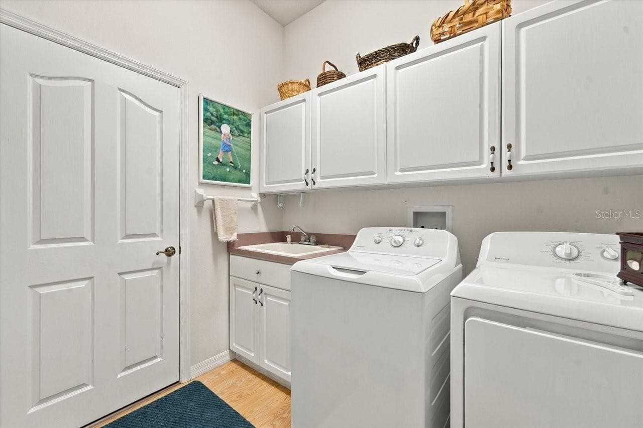 Single Family Residence at 10081 GEORGETOWN CT, WEEKI WACHEE, photo 62 of 81