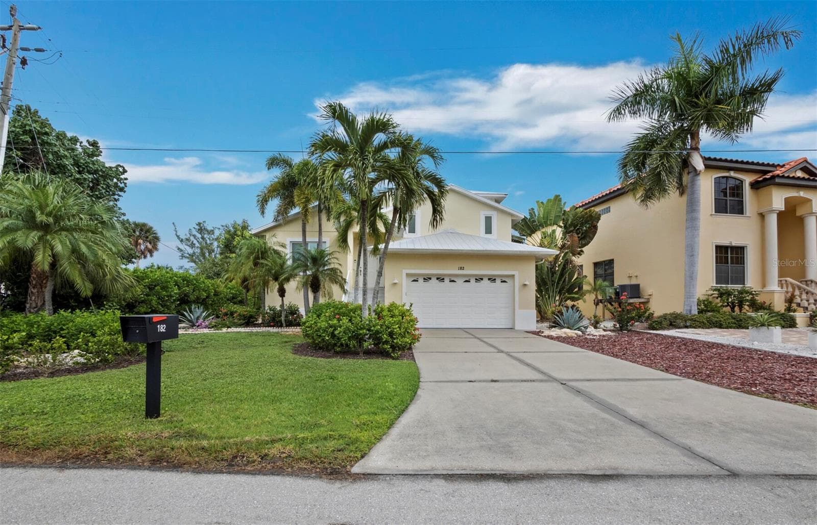 182 ISLAND CIR