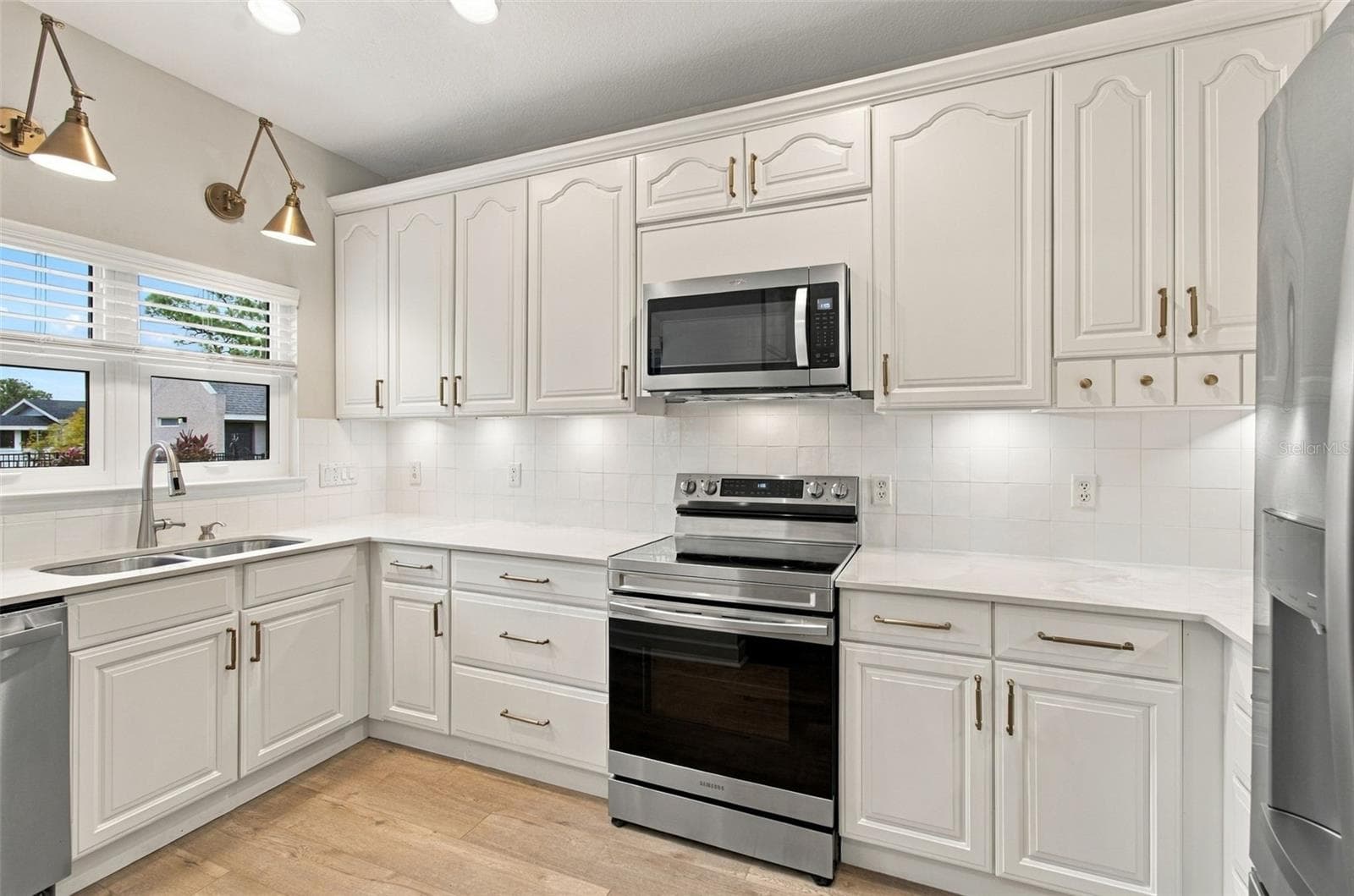 Renovated Kitchen - 5303 POINT PLEASANT LN, TAMPA