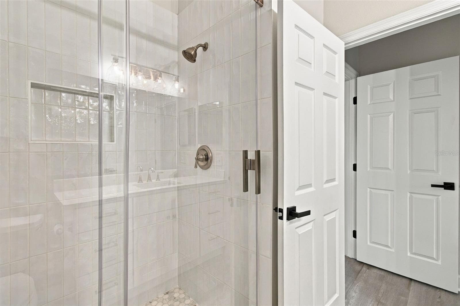 Master Bathroom - 5303 POINT PLEASANT LN, TAMPA