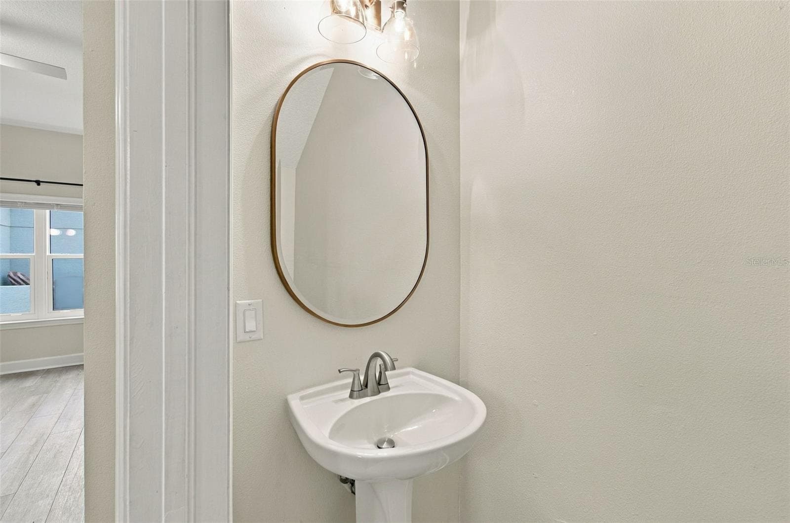 Downstairs Half Bathroom - 5303 POINT PLEASANT LN, TAMPA