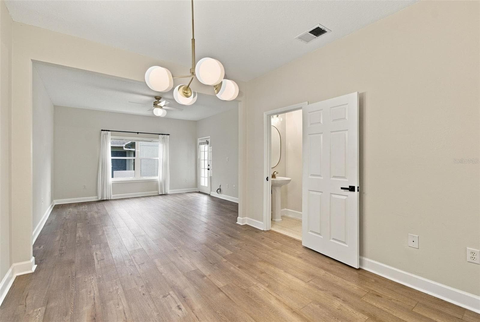 Dining Room / Living Room Combo - 5303 POINT PLEASANT LN, TAMPA